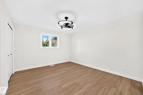 17816 94 Street Nw, Edmonton, AB - Indoor Photo Showing Other Room