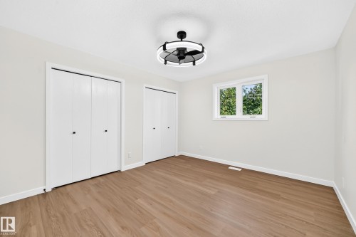 17816 94 Street Nw, Edmonton, AB - Indoor Photo Showing Other Room