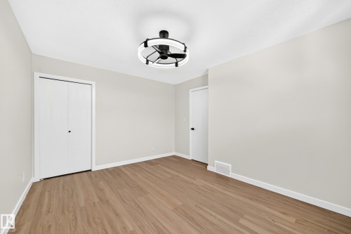 17816 94 Street Nw, Edmonton, AB - Indoor Photo Showing Other Room