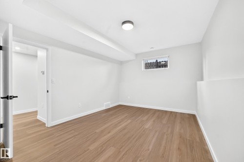 17816 94 Street Nw, Edmonton, AB - Indoor Photo Showing Other Room