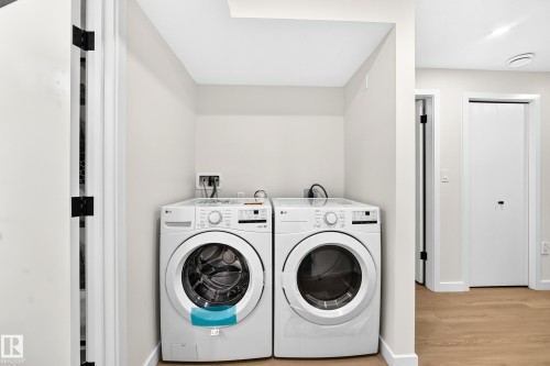 17816 94 Street Nw, Edmonton, AB - Indoor Photo Showing Laundry Room