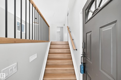 17816 94 Street Nw, Edmonton, AB - Indoor Photo Showing Other Room