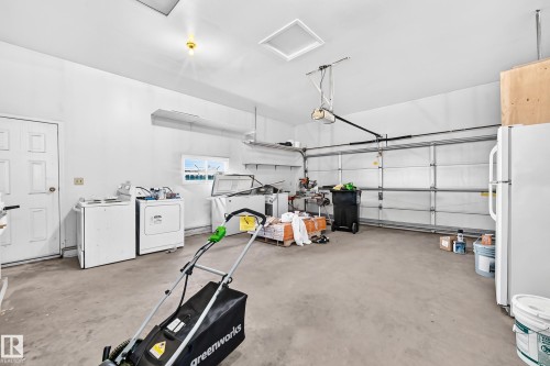17816 94 Street Nw, Edmonton, AB - Indoor Photo Showing Garage