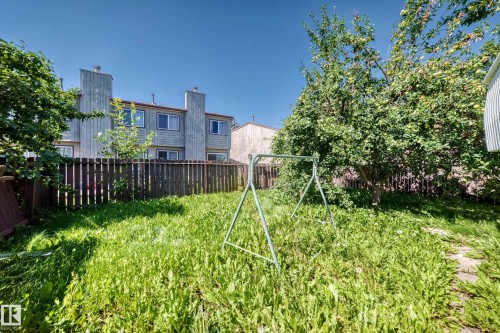 17816 94 Street Nw, Edmonton, AB - Outdoor