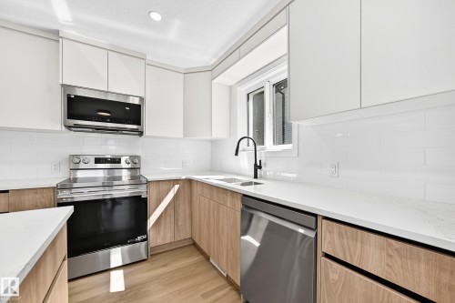 17816 94 Street Nw, Edmonton, AB - Indoor Photo Showing Kitchen With Stainless Steel Kitchen With Upgraded Kitchen