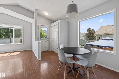 7815 14 Avenue Sw, Edmonton, AB - Indoor Photo Showing Dining Room