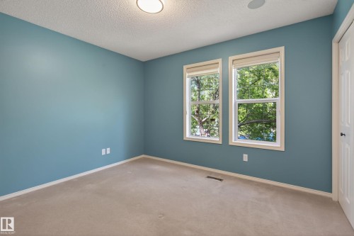 7815 14 Avenue Sw, Edmonton, AB - Indoor Photo Showing Other Room