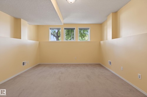 7815 14 Avenue Sw, Edmonton, AB - Indoor Photo Showing Other Room