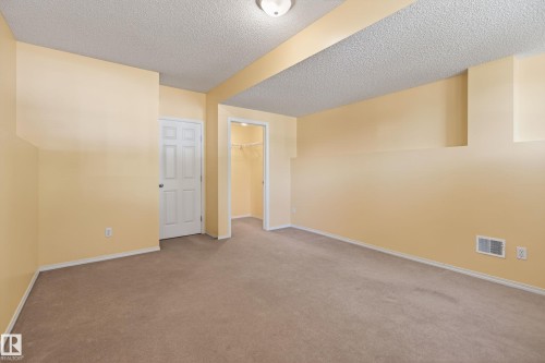 7815 14 Avenue Sw, Edmonton, AB - Indoor Photo Showing Other Room