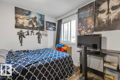6010 173 Street Nw, Edmonton, AB - Indoor Photo Showing Bedroom
