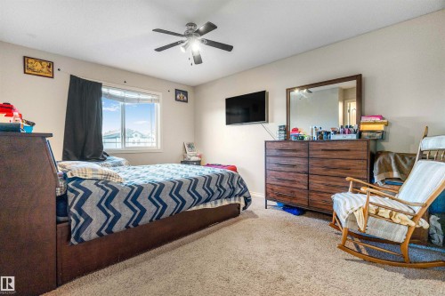 2627 29 Street Nw, Edmonton, AB - Indoor Photo Showing Bedroom