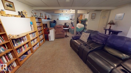 76 Gariepy Crescent Nw, Edmonton, AB - Indoor