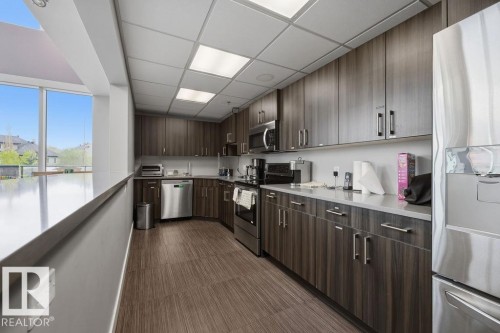 #433 5151 Windermere Bv Sw, Edmonton, AB - Indoor Photo Showing Kitchen