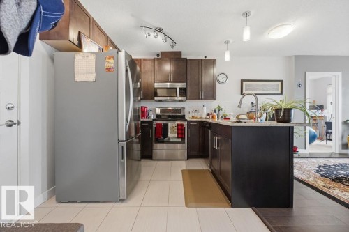 #433 5151 Windermere Bv Sw, Edmonton, AB - Indoor Photo Showing Kitchen
