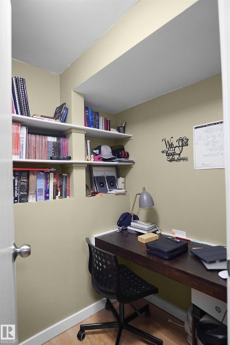 18322 71A Avenue Nw, Edmonton, AB - Indoor Photo Showing Office