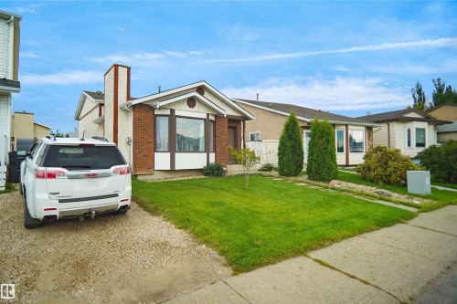 18322 71A Avenue Nw, Edmonton, AB - Outdoor