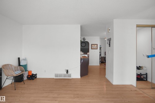 18322 71A Avenue Nw, Edmonton, AB - Indoor Photo Showing Other Room