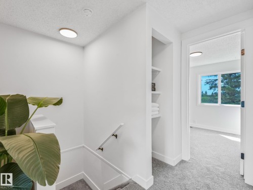 #10 13833 30 St Nw, Edmonton, AB - Indoor Photo Showing Other Room