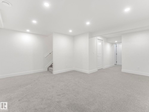 #10 13833 30 St Nw, Edmonton, AB - Indoor