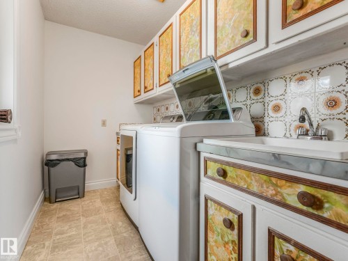 4512 20A Avenue Nw, Edmonton, AB - Indoor Photo Showing Laundry Room