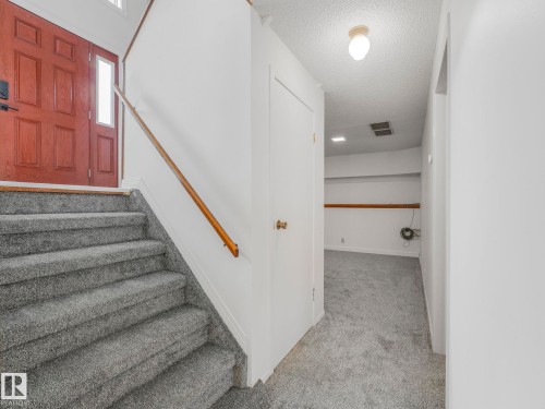 4512 20A Avenue Nw, Edmonton, AB - Indoor Photo Showing Other Room