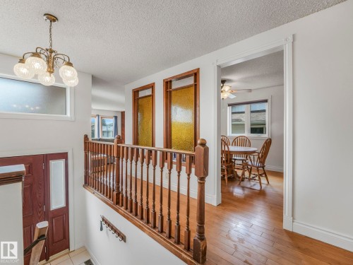 4512 20A Avenue Nw, Edmonton, AB - Indoor Photo Showing Other Room