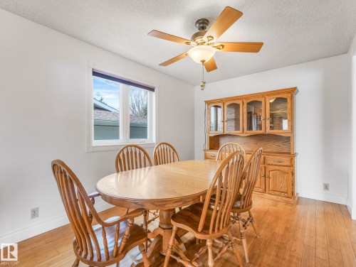 4512 20A Avenue Nw, Edmonton, AB - Indoor Photo Showing Dining Room