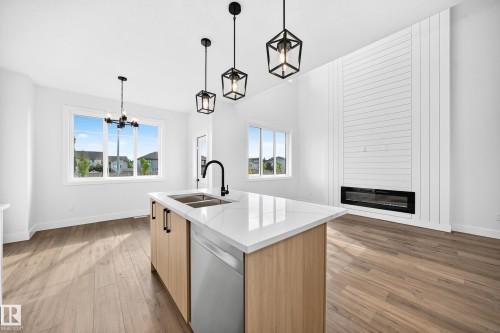77 Elliott Wynd, Fort Saskatchewan, AB - Indoor Photo Showing Kitchen With Double Sink