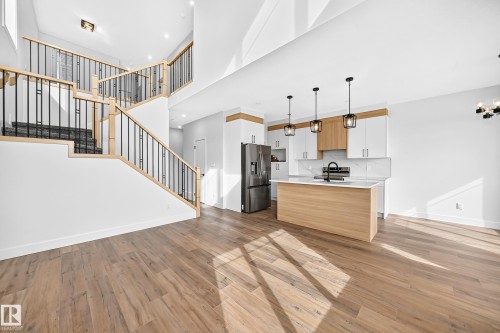 77 Elliott Wynd, Fort Saskatchewan, AB - Indoor Photo Showing Kitchen