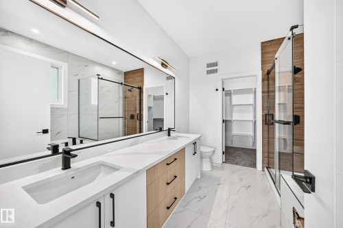 77 Elliott Wynd, Fort Saskatchewan, AB - Indoor Photo Showing Bathroom