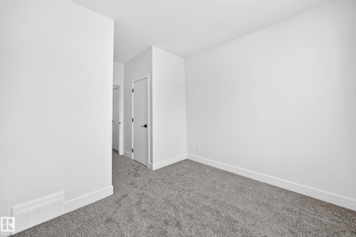 77 Elliott Wynd, Fort Saskatchewan, AB - Indoor Photo Showing Other Room