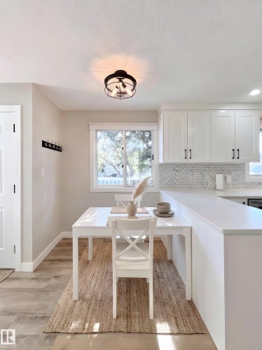 4235 147 Street Nw, Edmonton, AB - Indoor