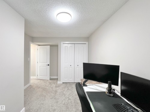 4235 147 Street Nw, Edmonton, AB - Indoor