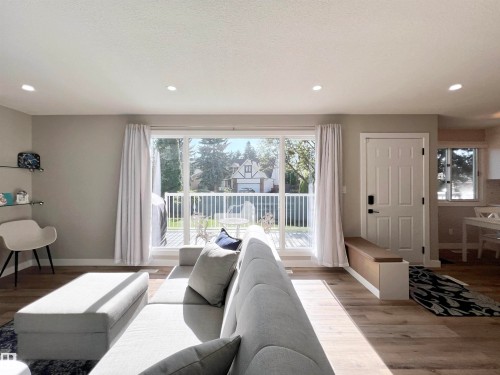 4235 147 Street Nw, Edmonton, AB - Indoor