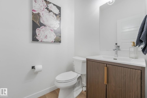318 Jensen Lakes Boulevard, St. Albert, AB - Indoor Photo Showing Bathroom