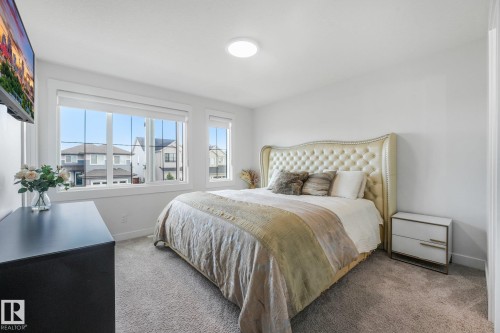 318 Jensen Lakes Boulevard, St. Albert, AB - Indoor Photo Showing Bedroom