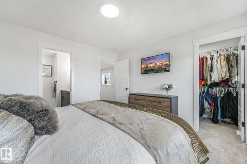 318 Jensen Lakes Boulevard, St. Albert, AB - Indoor Photo Showing Bedroom