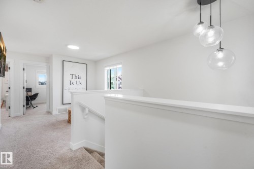 318 Jensen Lakes Boulevard, St. Albert, AB - Indoor Photo Showing Other Room