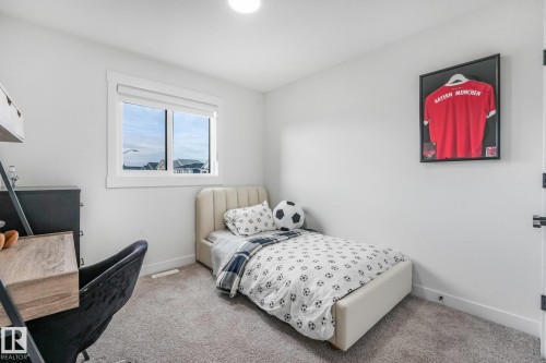 318 Jensen Lakes Boulevard, St. Albert, AB - Indoor Photo Showing Bedroom