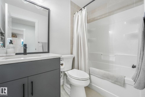 318 Jensen Lakes Boulevard, St. Albert, AB - Indoor Photo Showing Bathroom