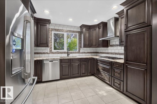 4215 Ramsay Road Nw, Edmonton, AB - Indoor Photo Showing Kitchen With Upgraded Kitchen