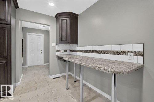 4215 Ramsay Road Nw, Edmonton, AB - Indoor
