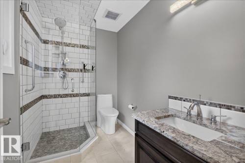 4215 Ramsay Road Nw, Edmonton, AB - Indoor Photo Showing Bathroom