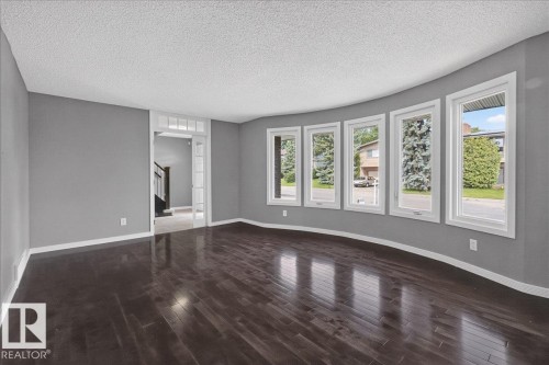 4215 Ramsay Road Nw, Edmonton, AB - Indoor Photo Showing Other Room