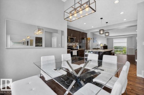 3124 Paisley Road Sw, Edmonton, AB - Indoor Photo Showing Dining Room