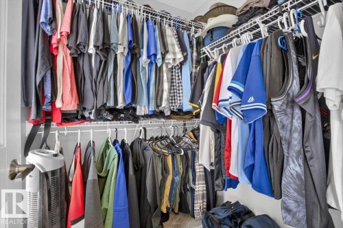 3124 Paisley Road Sw, Edmonton, AB - Indoor With Storage