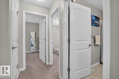 3124 Paisley Road Sw, Edmonton, AB - Indoor Photo Showing Other Room