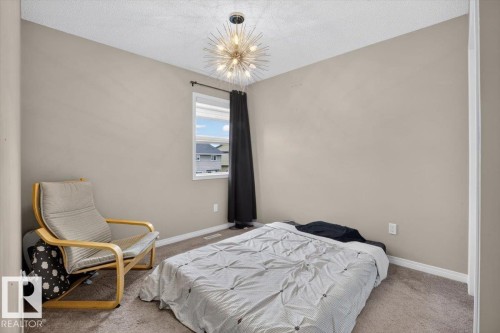 3124 Paisley Road Sw, Edmonton, AB - Indoor Photo Showing Bedroom