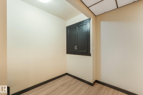 16523 89 Street Nw, Edmonton, AB - Indoor Photo Showing Other Room