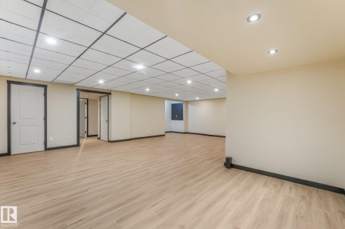 16523 89 Street Nw, Edmonton, AB - Indoor